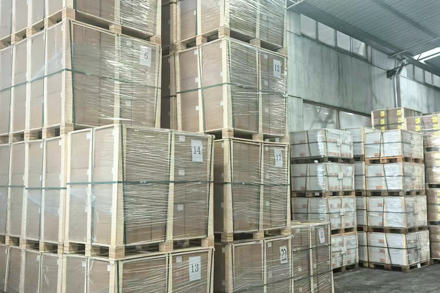 บรรจุภัณฑ์และคลังสินค้า